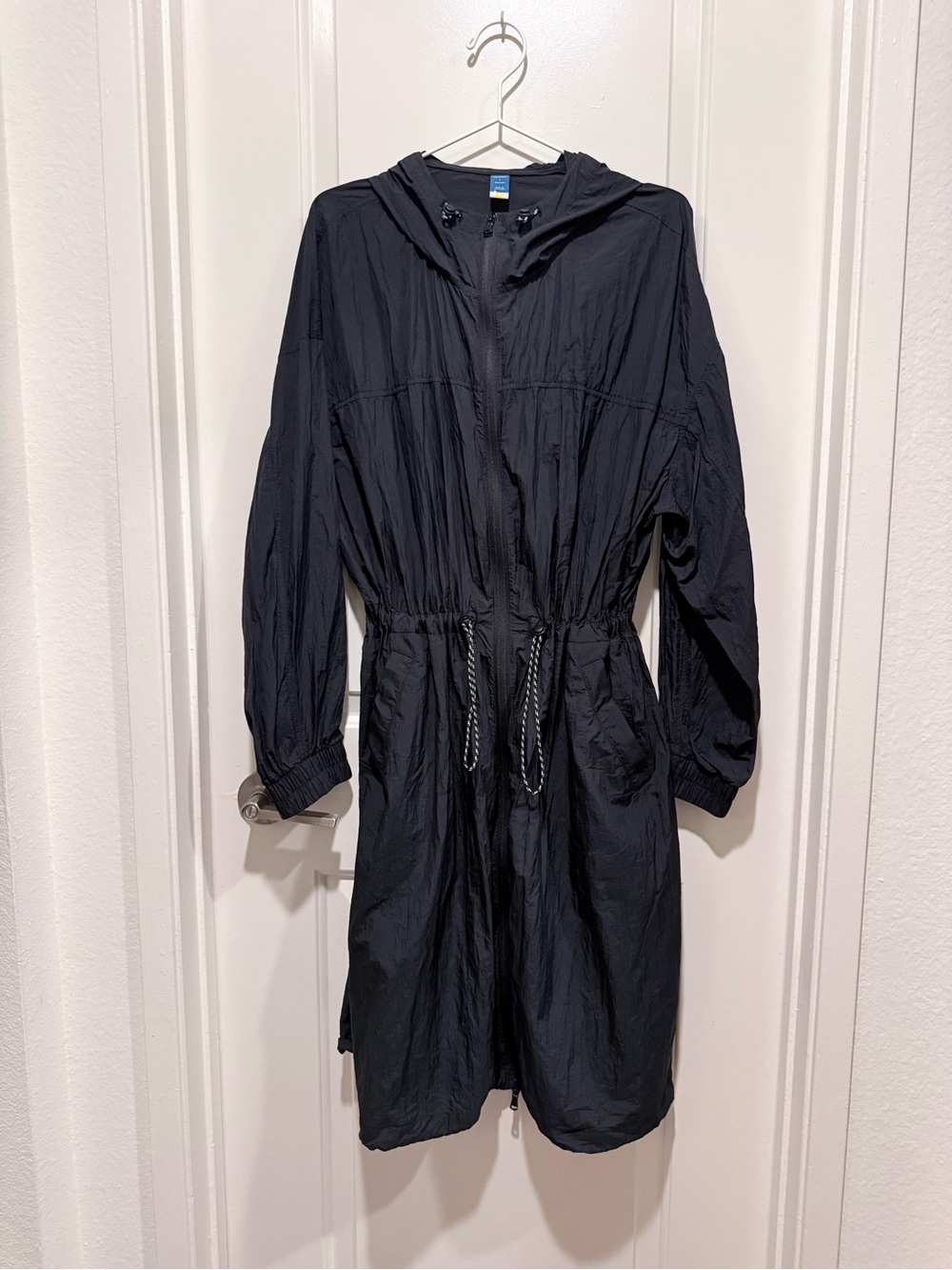 Old Navy Lightweight Black Hooded Windbreaker Parka